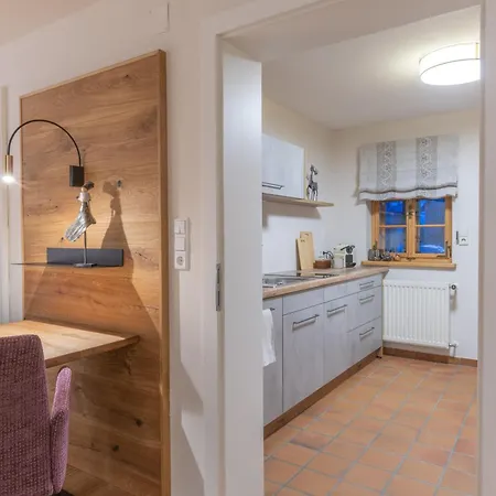 Modernes In Altem