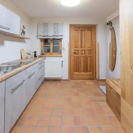 Apartment Modernes In Altem Aflenz Kurort