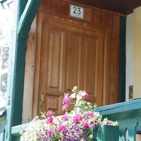 Modernes In Altem Aflenz Kurort