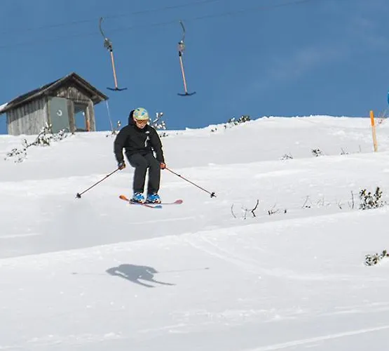 Modernes In Altem Aflenz Kurort
