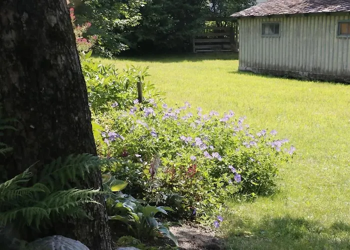 شقة Modernes In Altem